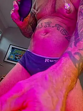Hotbodyscottie online show from August 6, 2026, 10:22 pm