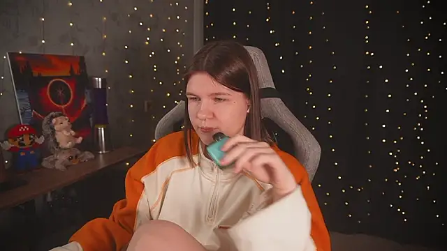 Snapshot of cuteamberlyyy chatting on March 17, 2026, 6:50 am cuteamberlyyy online show from March 17, 2026, 6:50 am