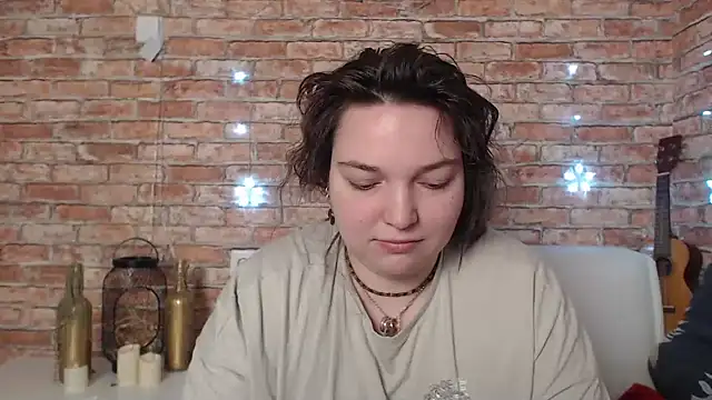 Snapshot of Amelia_Kiss_ chatting on January 2, 2025, 12:45 am Amelia Kiss online show from January 2, 2025, 12:45 am
