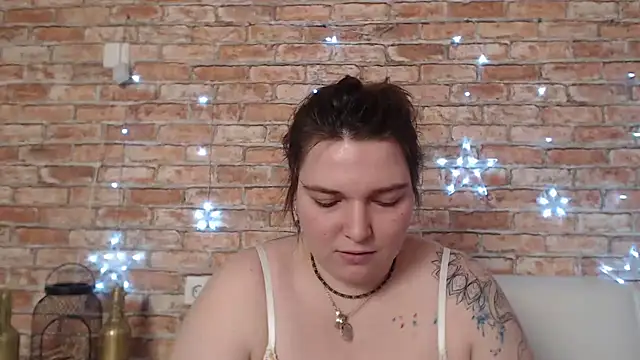 Snapshot of Amelia_Kiss_ chatting on January 25, 2025, 3:40 am Amelia Kiss online show from January 25, 2025, 3:40 am