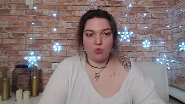 Snapshot of Amelia_Kiss_ chatting on February 1, 2025, 3:41 am Amelia Kiss online show from February 1, 2025, 3:41 am