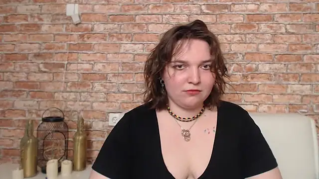 Snapshot of Amelia_Kiss_ chatting on February 18, 2025, 6:59 am Amelia Kiss online show from February 18, 2025, 6:59 am