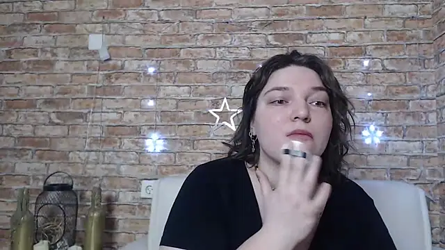 Snapshot of Amelia_Kiss_ chatting on March 10, 2025, 12:40 am Amelia Kiss online show from March 10, 2025, 12:40 am