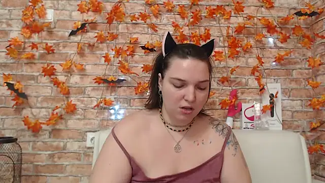 Amelia Kiss  online show from October 28, 2025, 12:36 am