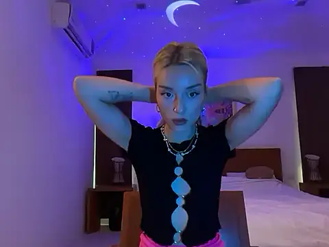 Snapshot of SirenaBelle chatting on October 15, 2025, 9:42 am SirenaBelle online show from October 15, 2025, 9:42 am