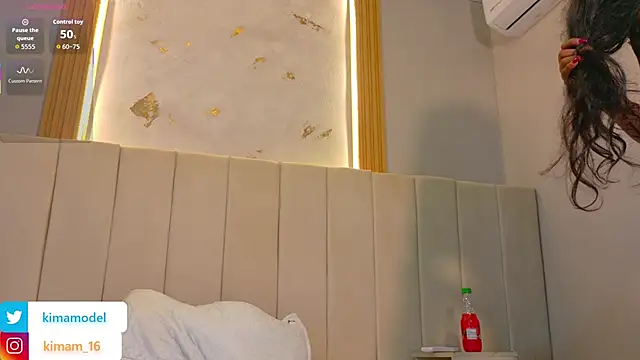 Kima1  online show from November 8, 2025, 8:07 pm