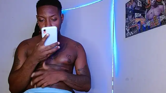 Snapshot of king__Black chatting on June 20, 2026, 1:52 am king Black online show from June 20, 2026, 1:52 am