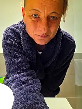 Pussy69Kat online show from October 3, 2025, 9:50 am