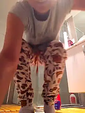 Pussy69Kat online show from November 18, 2025, 10:52 am