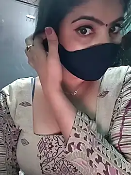 Snapshot of Kavita_ji chatting on December 25, 2024, 1:10 am Kavita ji online show from December 25, 2024, 1:10 am