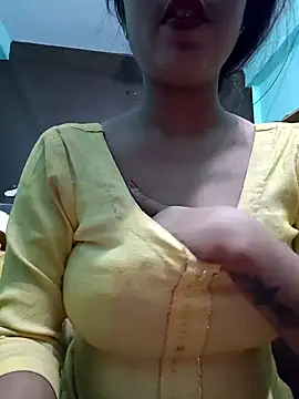 Snapshot of Kavita_ji chatting on January 5, 2025, 4:58 am Kavita ji online show from January 5, 2025, 4:58 am