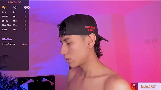 Snapshot of Levin_Hikaru chatting on October 4, 2025, 5:16 am Levin Hikaru online show from October 4, 2025, 5:16 am