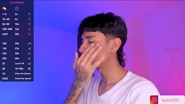 Snapshot of Levin_Hikaru chatting on October 6, 2025, 2:42 am Levin Hikaru online show from October 6, 2025, 2:42 am