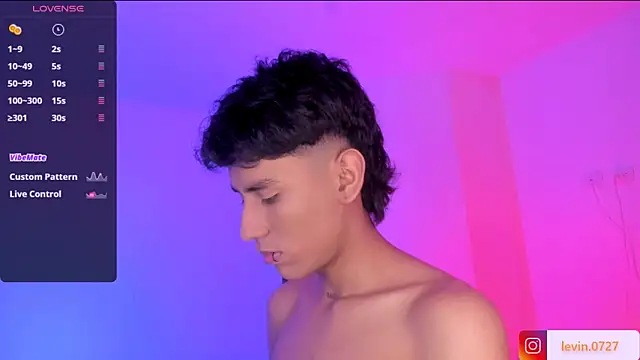 Snapshot of Levin_Hikaru chatting on October 9, 2025, 8:56 am Levin Hikaru online show from October 9, 2025, 8:56 am