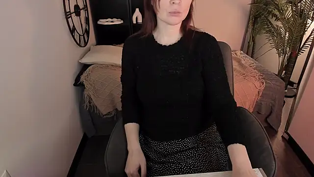 ZoeEast online show from January 11, 2026, 5:51 pm