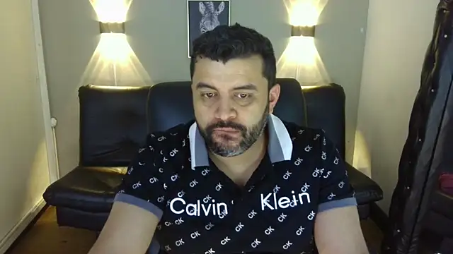 Santi Ruiz2 online show from January 9, 2025, 1:39 am