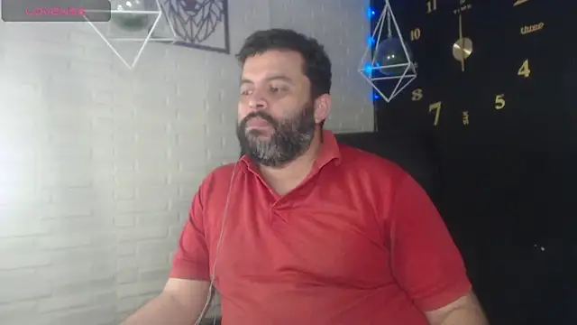 Santi Ruiz2 online show from February 4, 2025, 3:44 am