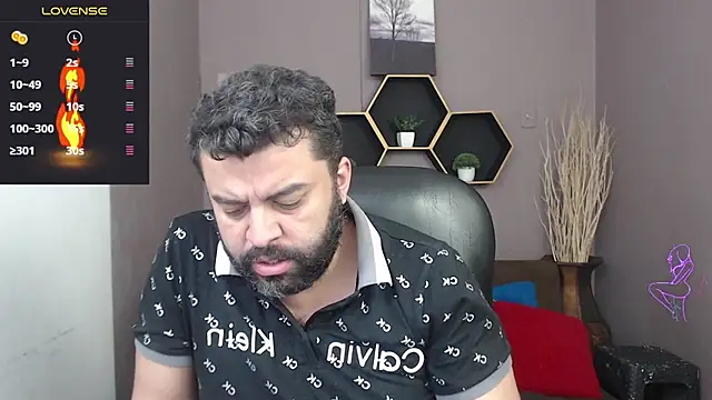 Santi Ruiz2 online show from March 14, 2025, 1:46 pm