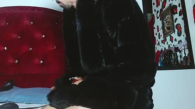 Aaron BigDickxxx online show from December 12, 2024, 2:26 am