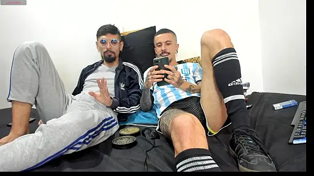 Aaron BigDickxxx online show from April 28, 2026, 7:08 pm