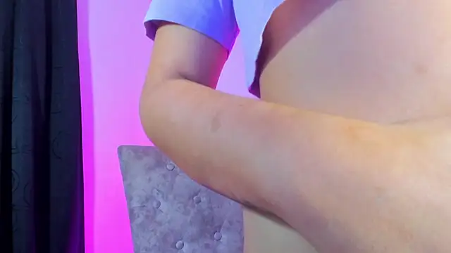 Camila Coxx online show from December 19, 2024, 2:23 am