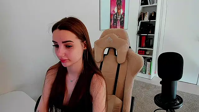 Snapshot of __SilviaAbby__ chatting on March 1, 2025, 8:56 am SilviaAbby online show from March 1, 2025, 8:56 am