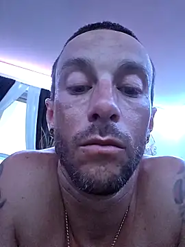 Twin2222 online show from September 27, 2025, 12:04 am