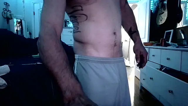 Twin2222 online show from February 12, 2026, 3:23 am