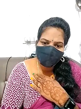 Snapshot of melina214 chatting on February 25, 2026, 3:49 am melina214 online show from February 25, 2026, 3:49 am