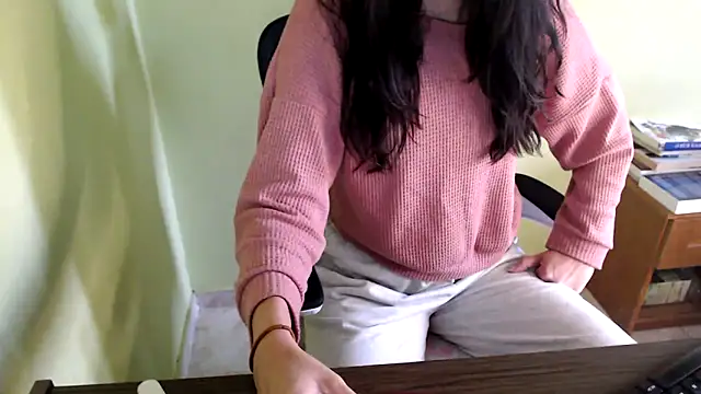 samantha s69 online show from May 2, 2026, 12:43 pm