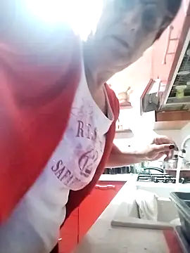 Snapshot of passione503 chatting on October 12, 2025, 6:34 am passione503 online show from October 12, 2025, 6:34 am