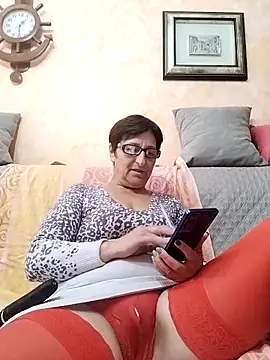 Snapshot of passione503 chatting on October 15, 2025, 11:32 am passione503 online show from October 15, 2025, 11:32 am