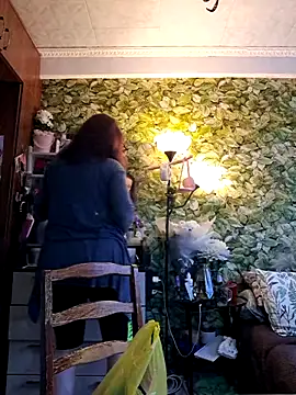 Sakura Green online show from April 6, 2026, 4:19 pm