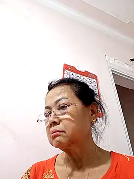 Hotestlove online show from October 30, 2025, 2:24 am