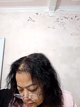 Hotestlove online show from November 3, 2025, 11:26 pm