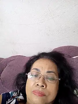 Hotestlove online show from November 17, 2025, 10:59 pm