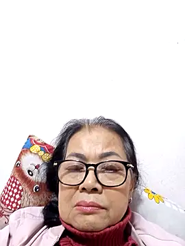 Hotestlove online show from February 9, 2026, 2:32 pm