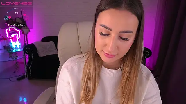 LiaBrazzerr online show from December 20, 2024, 6:45 pm