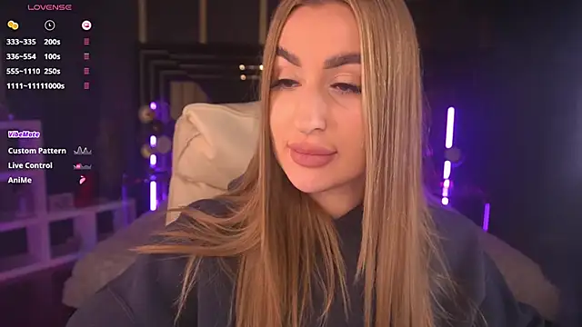 LiaBrazzerr online show from January 26, 2025, 12:01 pm