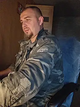 Foxyshaved online show from September 20, 2025, 4:46 am