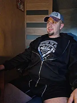 Foxyshaved online show from September 23, 2025, 4:37 am