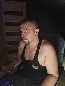 Foxyshaved online show from November 2, 2025, 5:10 am