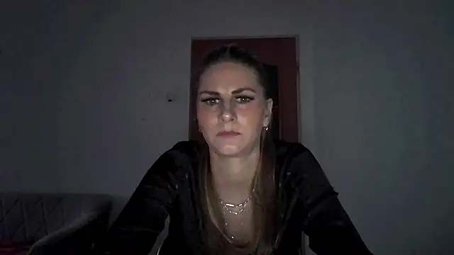Snapshot of DagmarieFlirt chatting on February 17, 2025, 4:15 pm DagmarieFlirt online show from February 17, 2025, 4:15 pm