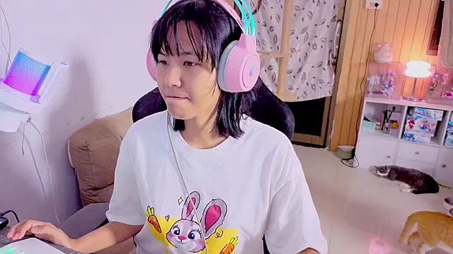 Snapshot of Kana_G chatting on October 11, 2025, 4:16 pm Kana G online show from October 11, 2025, 4:16 pm