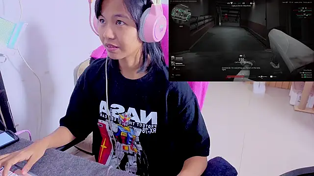 Snapshot of Kana_G chatting on October 23, 2025, 8:07 pm Kana G online show from October 23, 2025, 8:07 pm