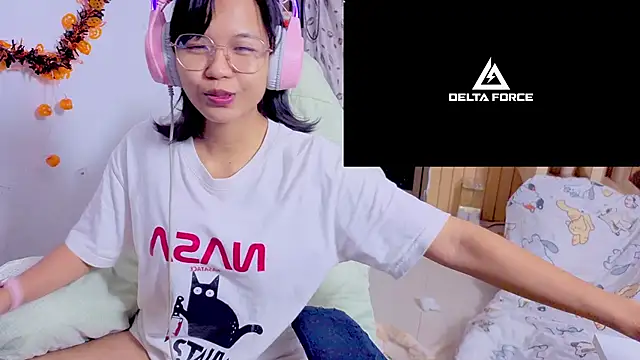 Snapshot of Kana_G chatting on October 28, 2025, 5:48 pm Kana G online show from October 28, 2025, 5:48 pm