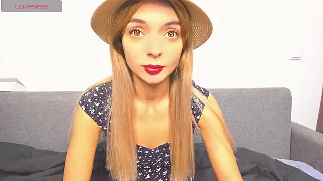 Snapshot of _ellen_meow_ chatting on December 4, 2024, 8:18 pm ellen meow online show from December 4, 2024, 8:18 pm