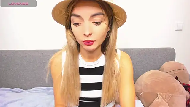 Snapshot of _ellen_meow_ chatting on December 10, 2024, 9:11 pm ellen meow online show from December 10, 2024, 9:11 pm