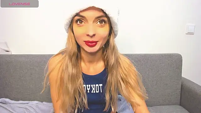 Snapshot of _ellen_meow_ chatting on December 17, 2024, 10:43 pm ellen meow online show from December 17, 2024, 10:43 pm