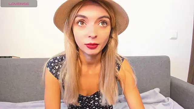 Snapshot of _ellen_meow_ chatting on February 8, 2025, 7:37 am ellen meow online show from February 8, 2025, 7:37 am